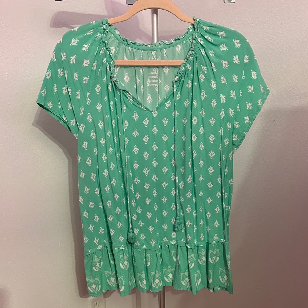 Like New Green Floral Women's Top